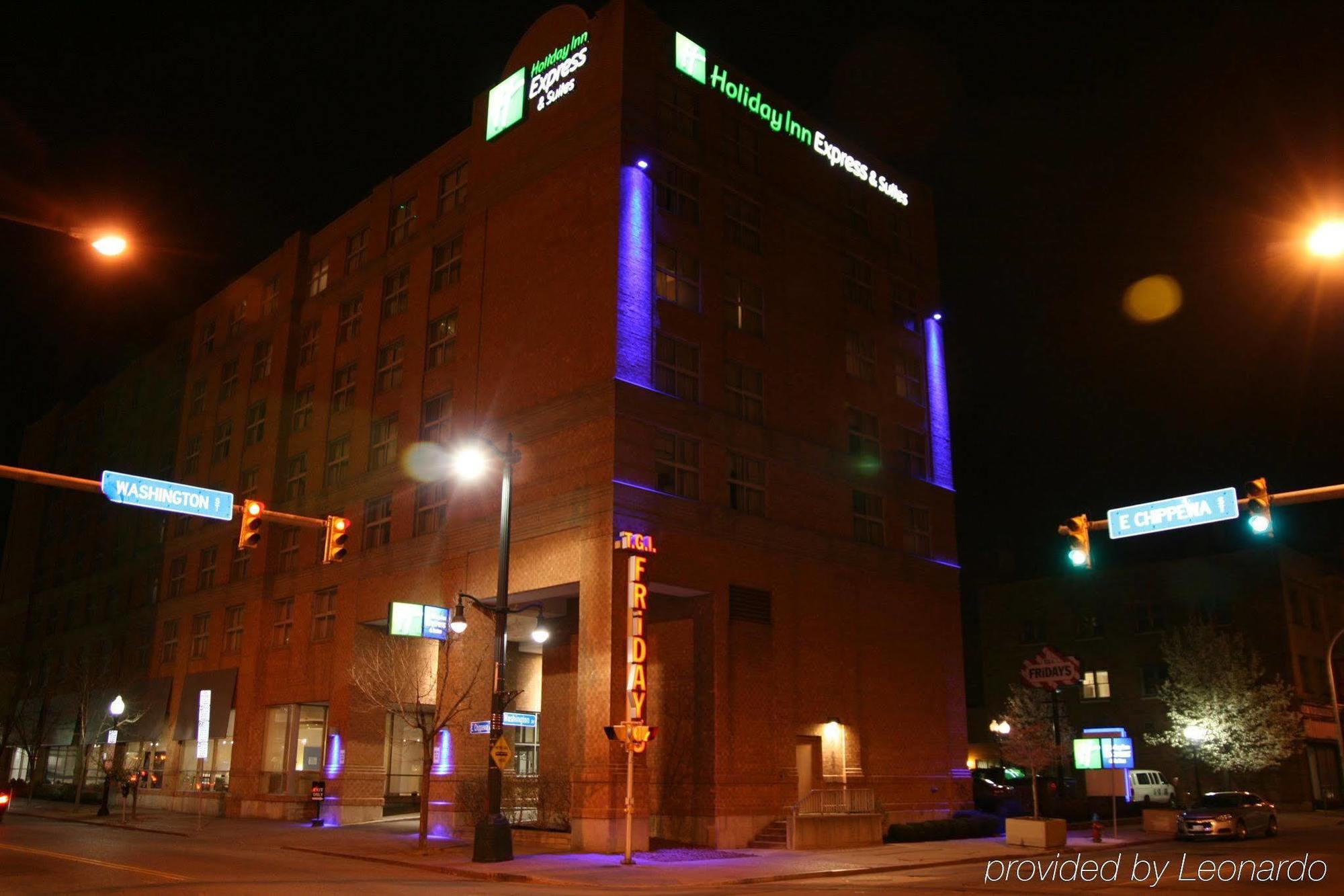 Holiday Inn Express & Suites Buffalo Downtown, An Ihg Hotel Eksteriør bilde